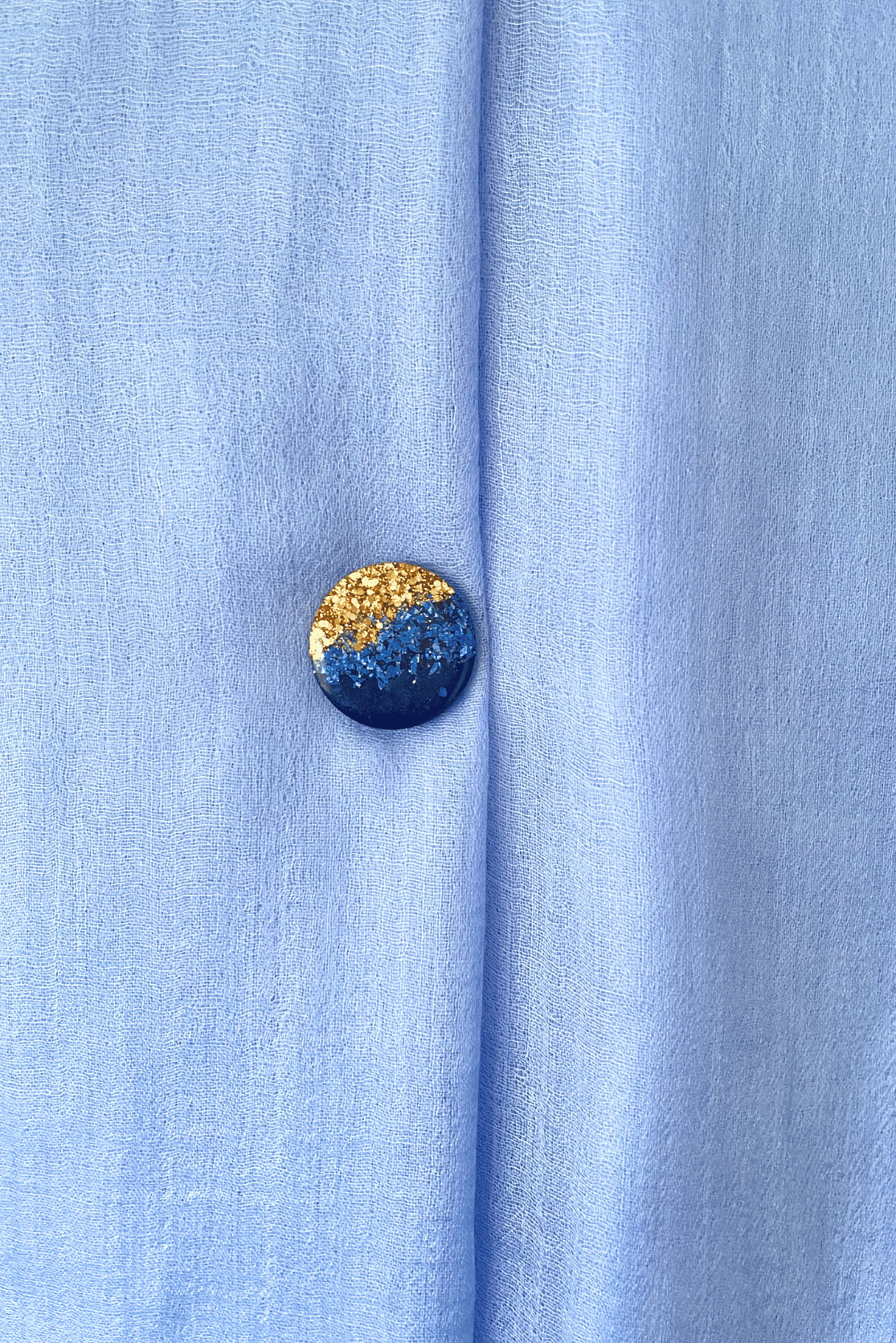 Resin Reversible Magnet Brooch