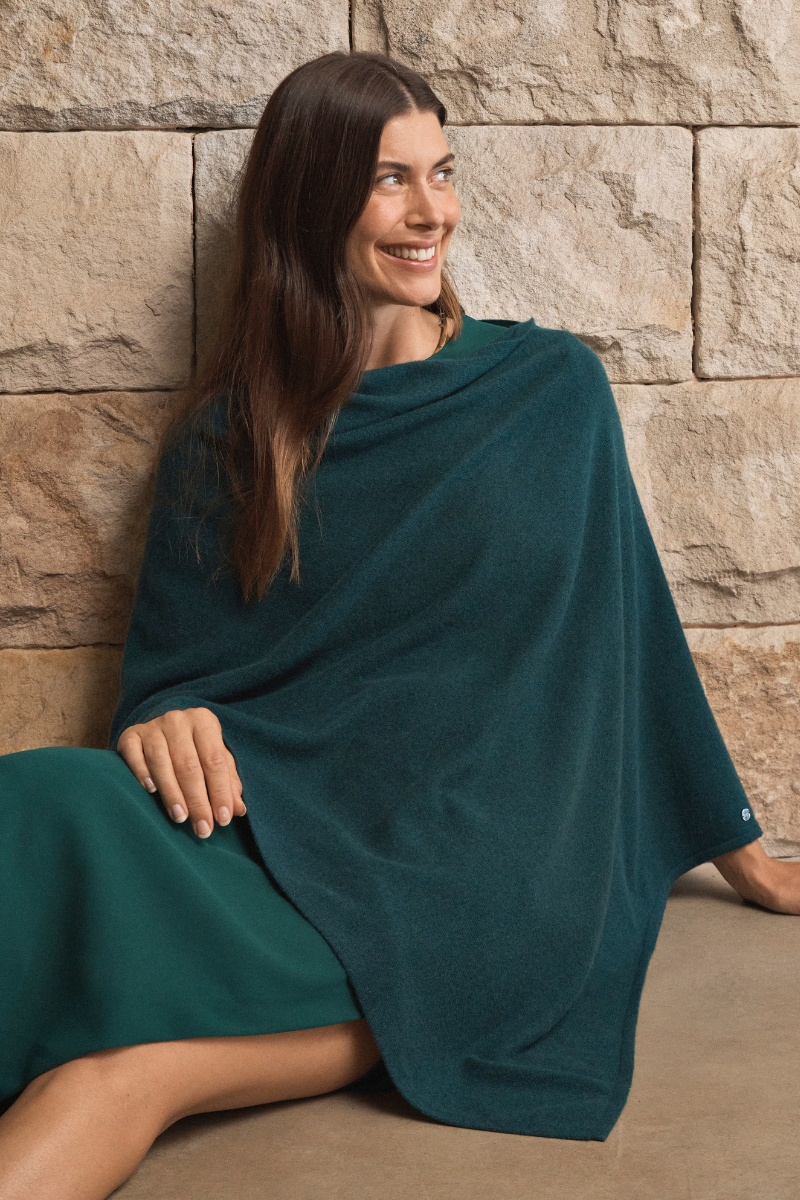 Cashmere Rich Green Melange Poncho Cara Cashmere