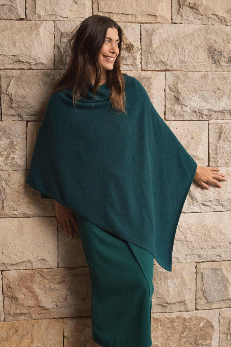 Cashmere Rich Green Melange Poncho Cara Cashmere