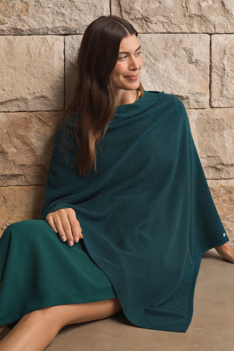 Cashmere Rich Green Melange Poncho Cara Cashmere